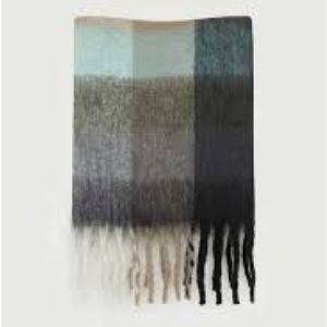 Oak and Fort Plaid Scarf